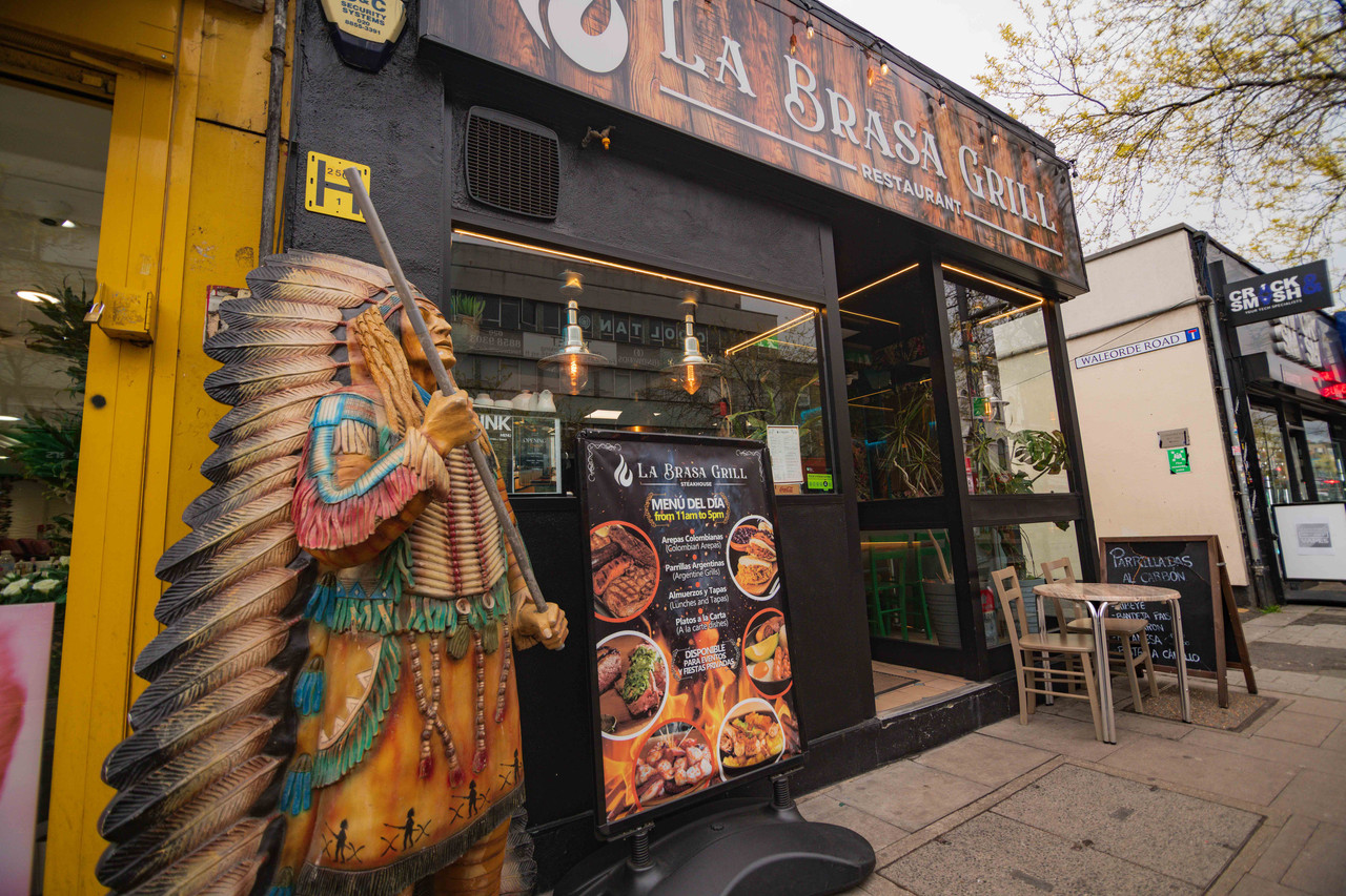 Restaurant atmosphere