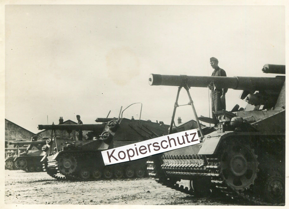 Panzerhaubitze Hummel an Kanalküste Atlantikwall