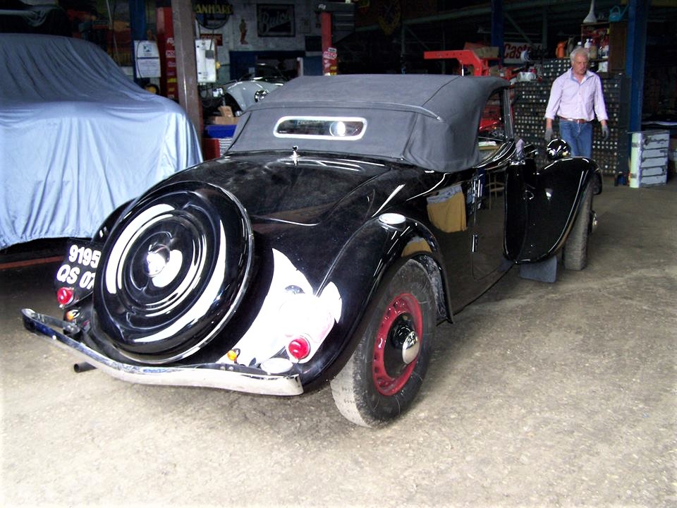 Cab 7C 37 noir 9334 EG-HX 16 ex QS07