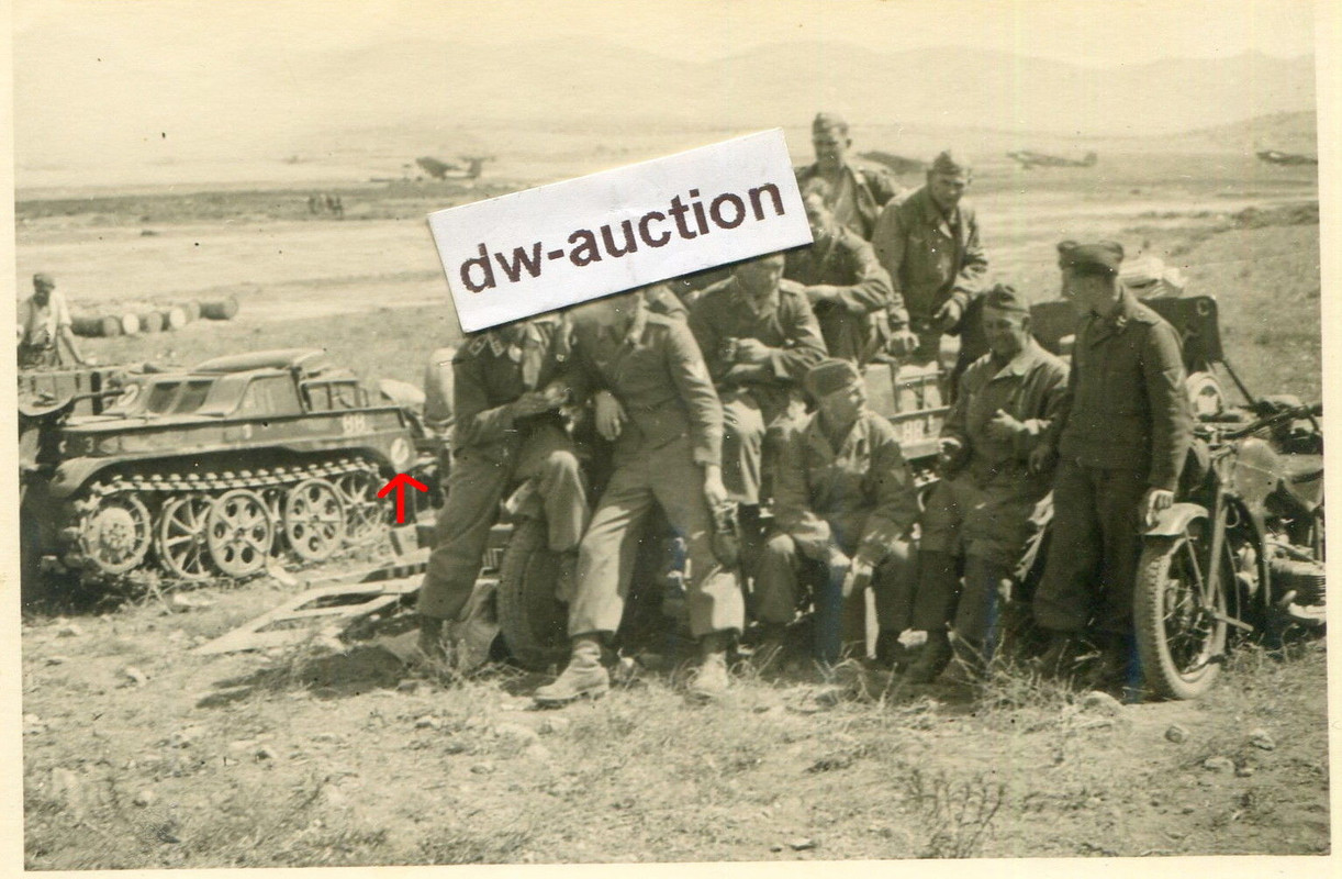 Kreta , Fallschirmjäger Art. Rgt. 1 mit Kettengrad in Maleme