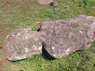 Poike:Ahu Kiri Reva-Papa u'i hetu'u-Ana o Keke-Té Ahu Moai Tea-Maunga - Isla de Pascua - Chile (22)