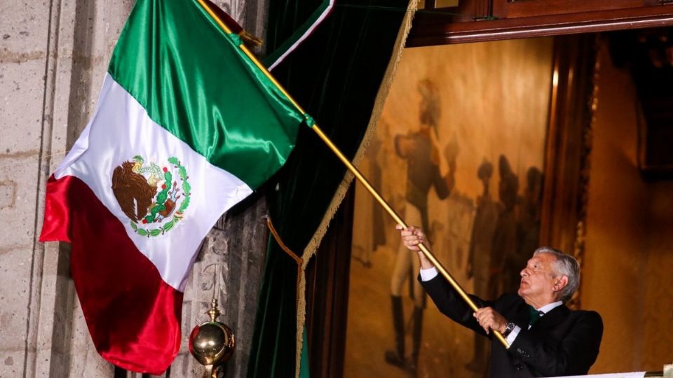 AMLO invita a dar el Grito en el Zócalo el 15 de septiembre: