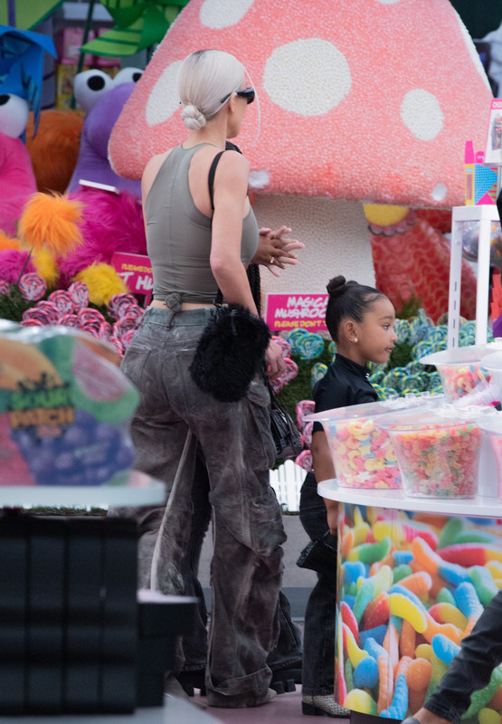 BC749D0C-475D-4388-BF11-2A6637DACA99