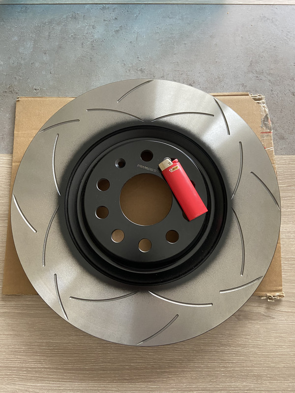 5E14B723-6B38-46A5-A574-48A6848BFF59