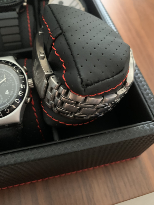 1A5A5563-F7E8-4959-9211-F8F2FDCFDEBF