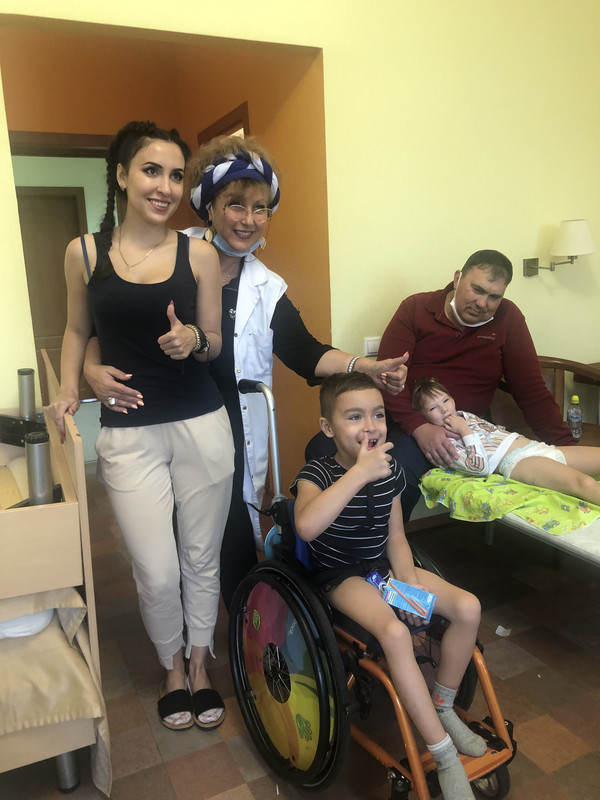 8975B46C-4B99-404C-B3F3-AAD6B4DD3954