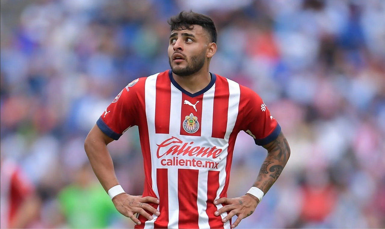 ¿Alexis Vega se pierde el Clásico Nacional? La Liga MX lo sanciona