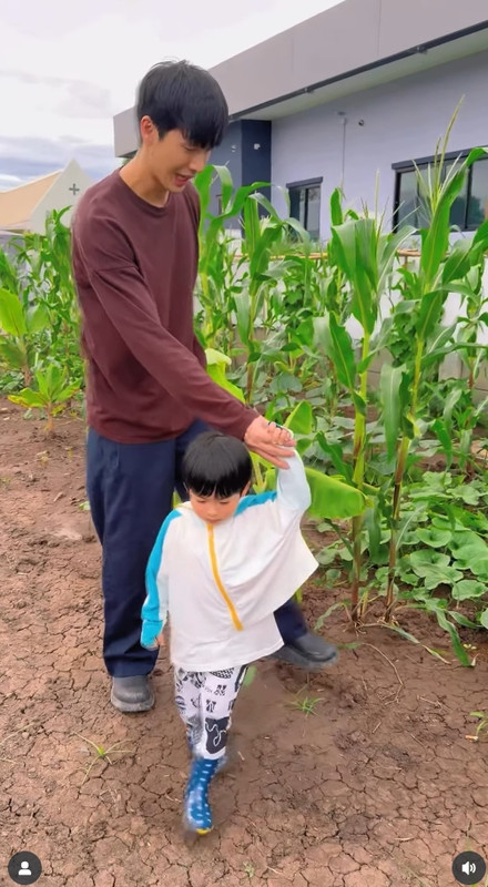 gal-9807354-20250625055025-74d19cf