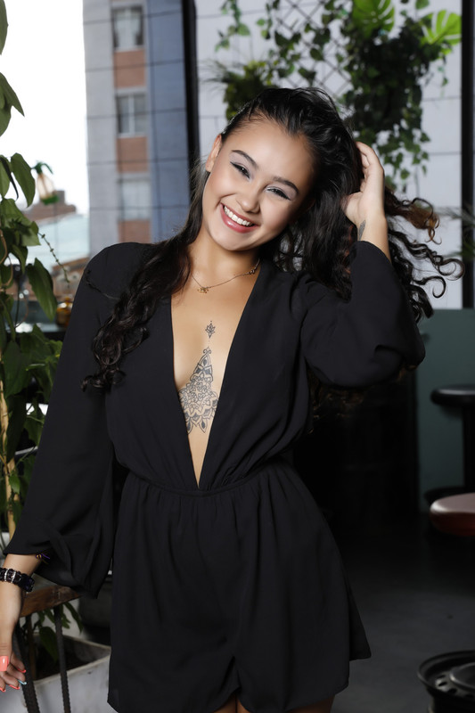valentina 44338320531 de Medellin