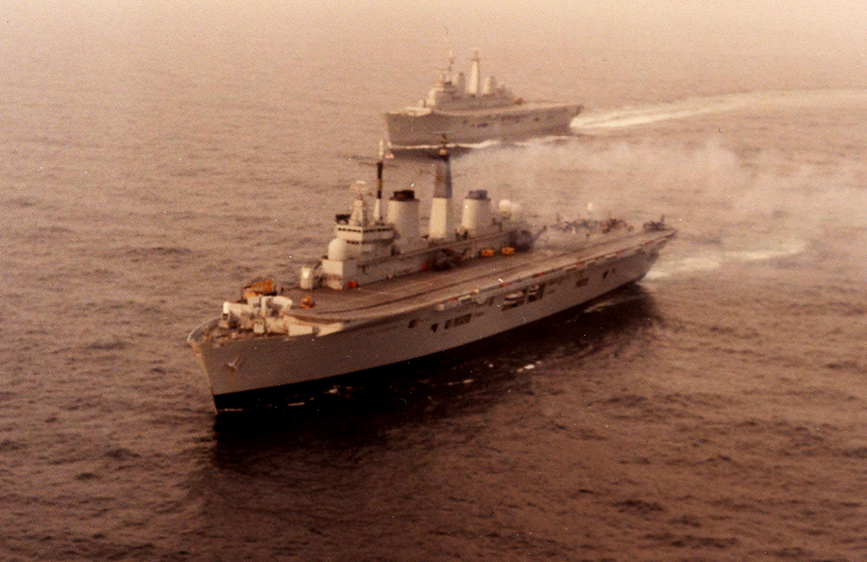 Ark Royal (R.07) , октябрь 1994