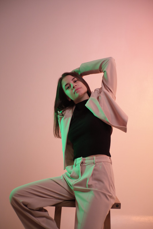 86364624-2A1D-43EE-A896-77B688500F5F