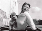 Yvonne-De-Carlo-c37