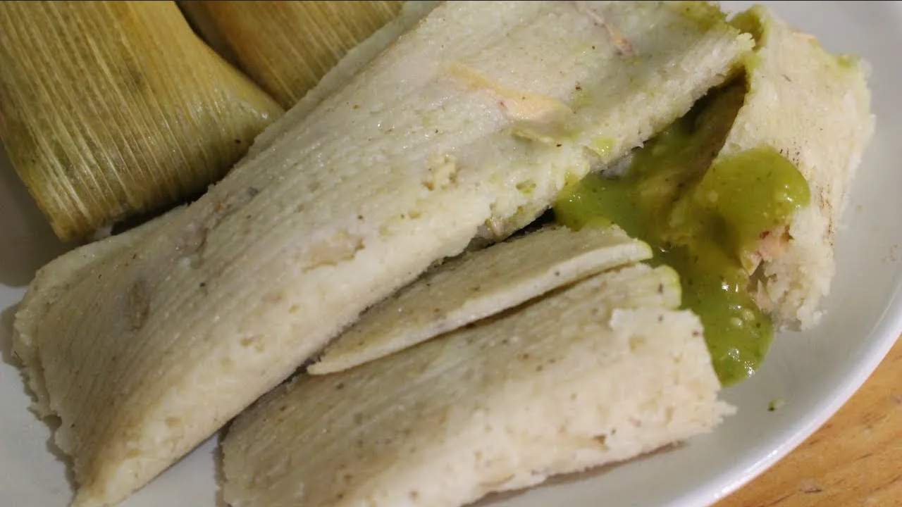 ¿Con antojo de un tamal? Prepáralo de mole verde con esta receta