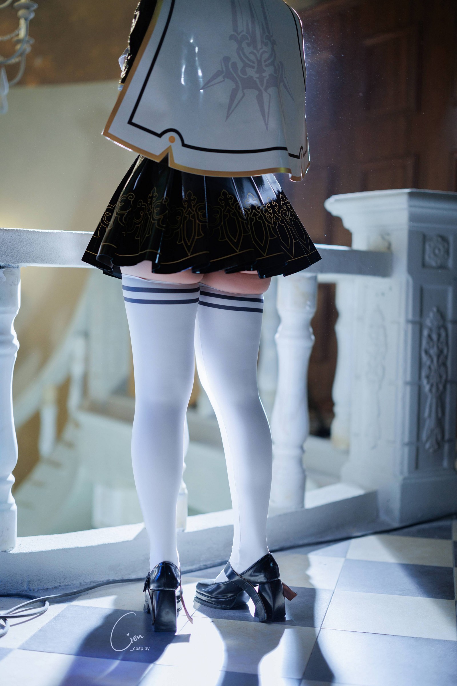 Cien恩恩 2B JK School Uniform Cosplay 高清写真（32P｜15MB）插图6