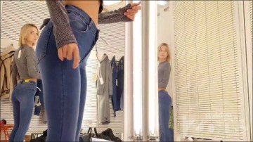 [Image: Voyeur62805084214.jpg]