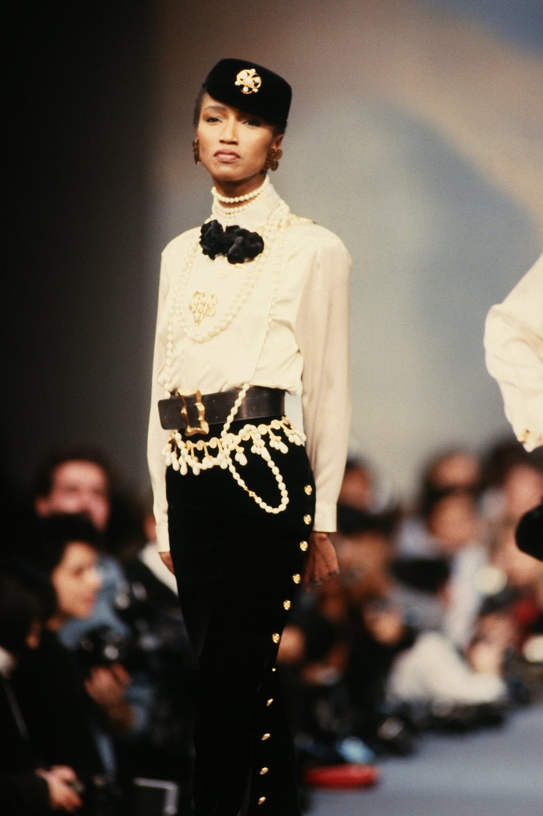 Fashion Classic: CHANEL Fall/Winter 1989 | Lipstick Alley