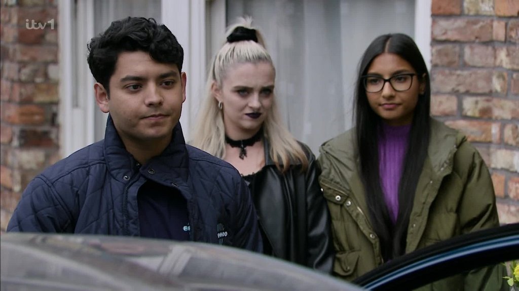 [Image: vop80a1qgf5r.jpg]