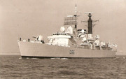 https://i.postimg.cc/S2D09xB6/HMS-Birmingham-2.jpg
