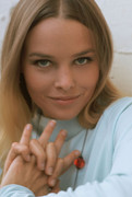 michelle-phillips-b14