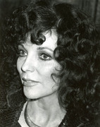 Joan-Collins-h26