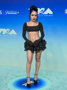 Tara-Yummy-Legs2026MTVVMA227
