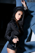 leah-06-008