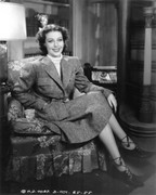 loretta-young-f21