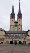 Hallmarkt-und-Kirche