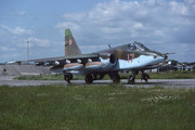 368 ShAP Su-25BM 17_Red [Demmin-Tutow 6.93] Leaving the base for Gross-Dölln