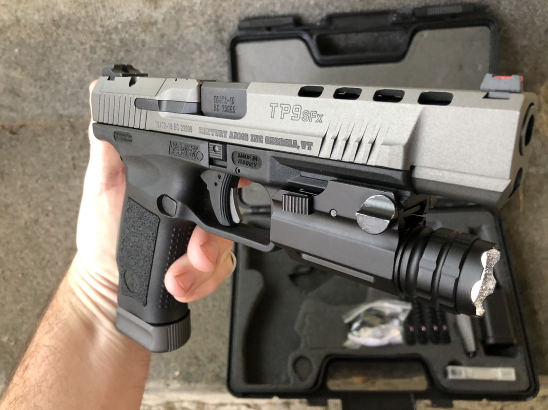 ADD210E0-52A6-4F8C-9ABF-2957699B4B1F