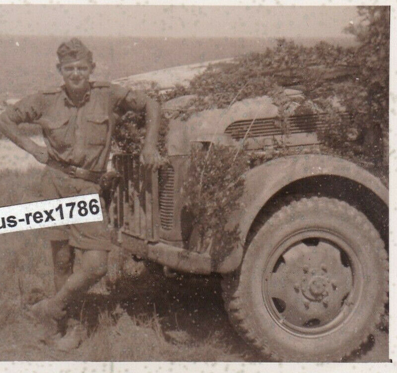 Foto Sturmgeschütz StuG Abt. PKW Sd Kfz Steyr Borgward camo mit 