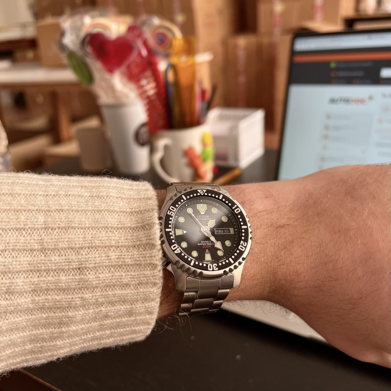 17A05B55-53C5-49B0-9BC1-D57578590215