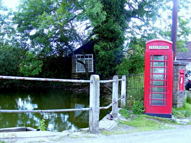phonebox-Duck-pond-HD.jpg