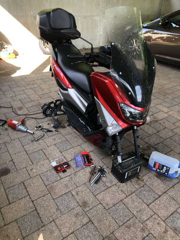 33ECA8A4-0EFB-4189-BC10-6D8D4381A282