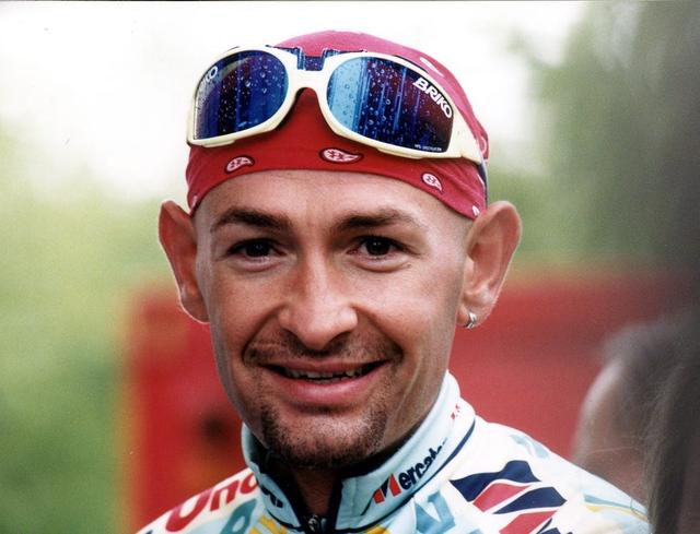 bandana-uomo-estate-2019-marco-pantani-1564475262.jpg