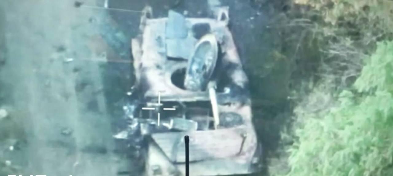 1048 BMP-1(P) destr 15 08 24