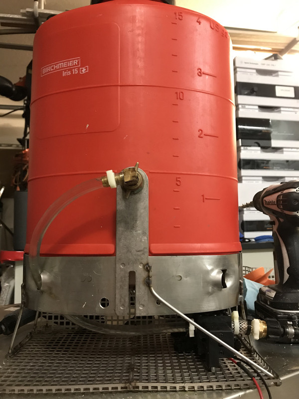 7CA63382-0DE0-421F-BAA5-8C635092C6AA