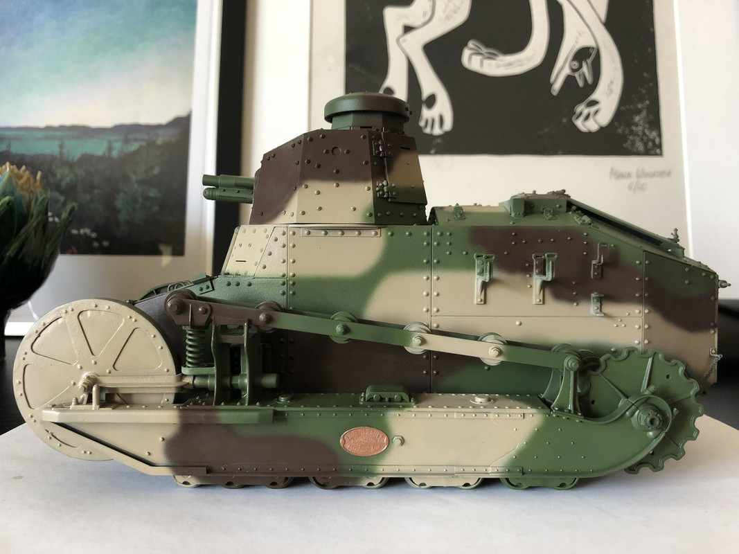 EDDD49D0-8998-4EE7-8BE2-7BE61E5658CE