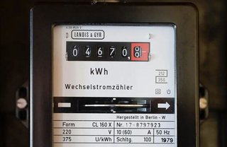 https://i.postimg.cc/SK7VBDJG/scale-1200.jpg