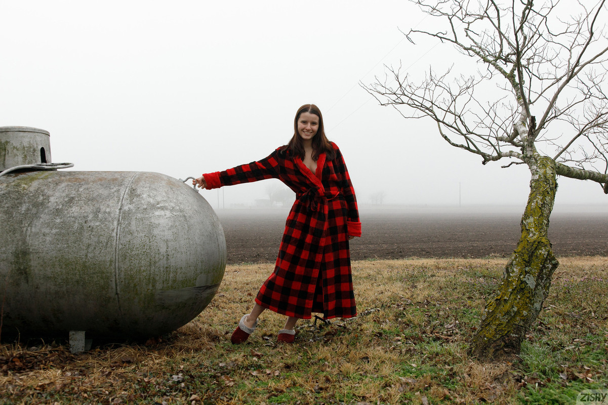 full_033_1026291158594671