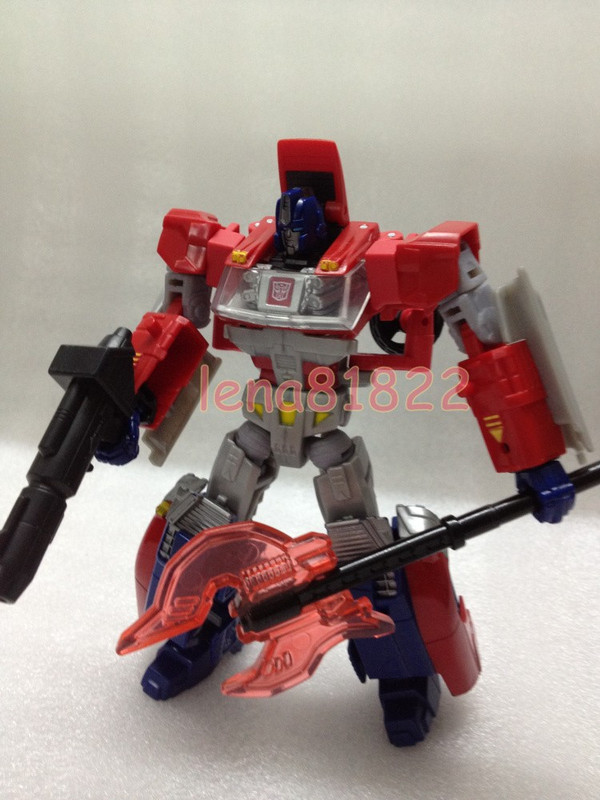 Transformers-Generations-Orion-Pax-02_1374127274