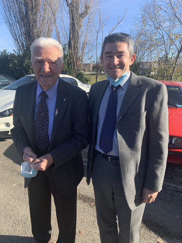 D450CE82-1C66-439A-BCD0-367C50BAF560