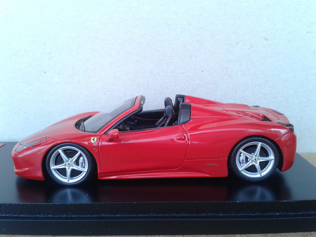 2011 Ferrari 458 Spider (Fujimi) (18)