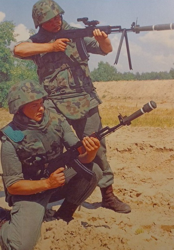 1990s Polish body armor vest - OCHRA USER-SCOPED-TEMP-DATA-orca-image-107197036