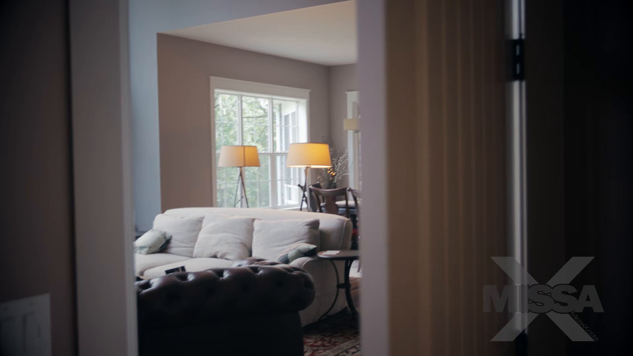 Alexis Fawx - I Have A Confession - MISSAX.mkv.0010