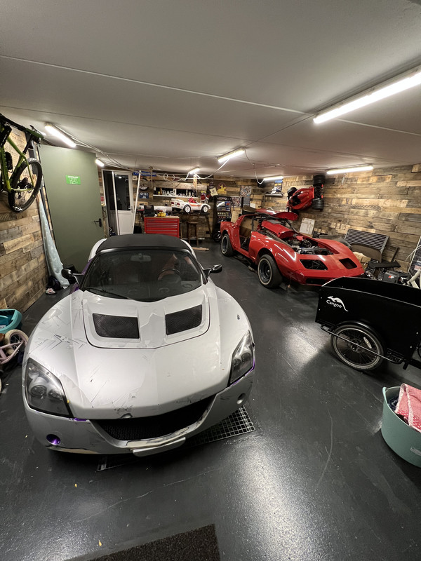 FEDD04DA-92BD-4E08-AE03-E6946FA1E061