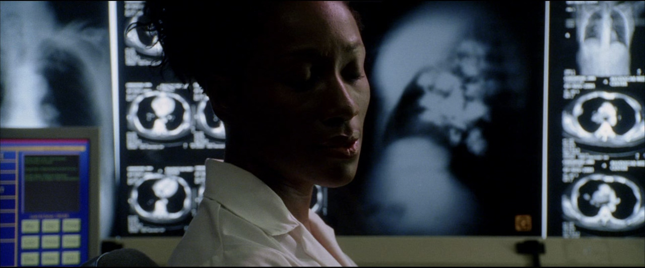 Constantine 2005 (1080p x265 10bit Tigole).mkv_snapshot_00.15.01