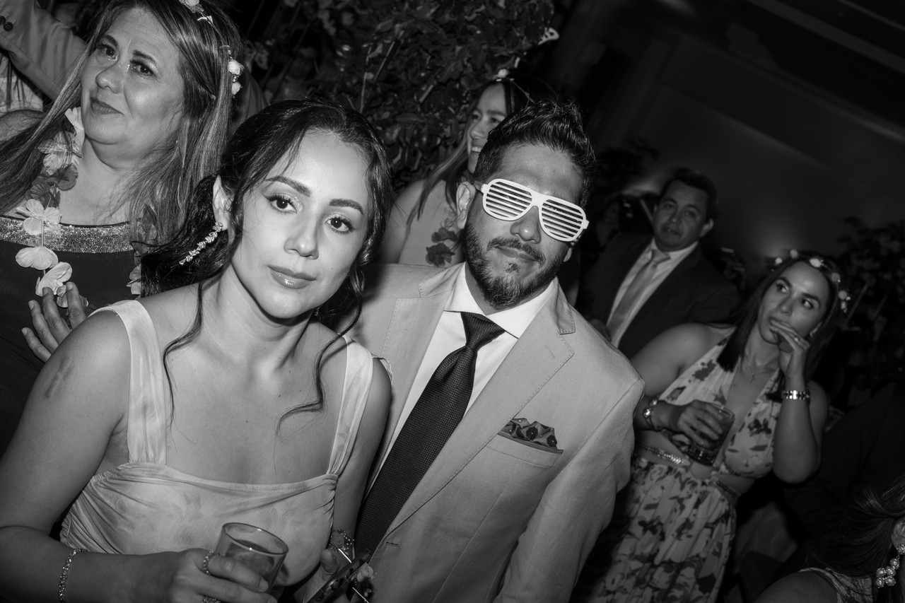 Fiesta de quinceaños: celebración y luces