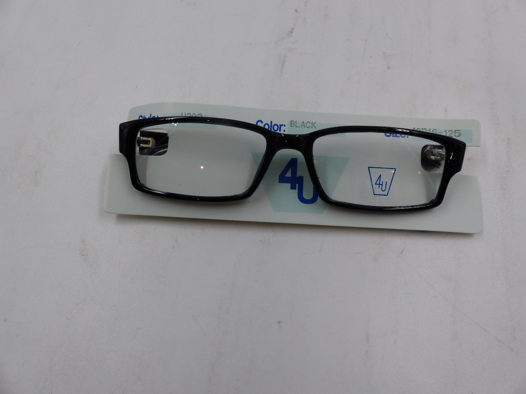 4U EYEWEAR U202 UNISEX EYEGLASSES IN BLACK IN THE SIZE 49-16-125