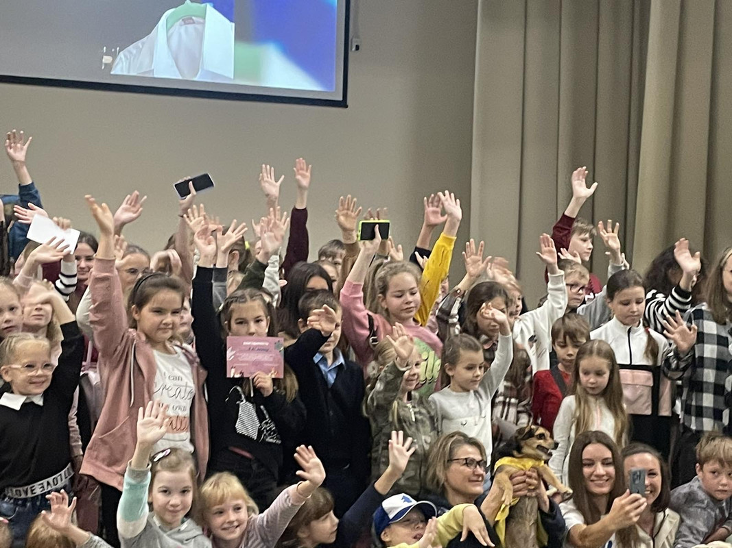 1B8A4B49-2403-4800-BAB2-3ED11037061A